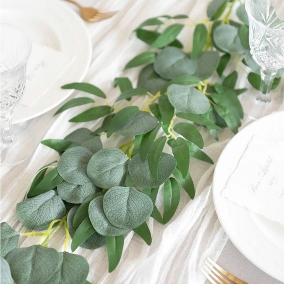 25 count | Willow Leaves Eucalyptus Garland 162.5 total feet Wedding Arch Vines - Picture 5 of 7